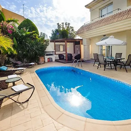 Villa Oceanview 030 *
